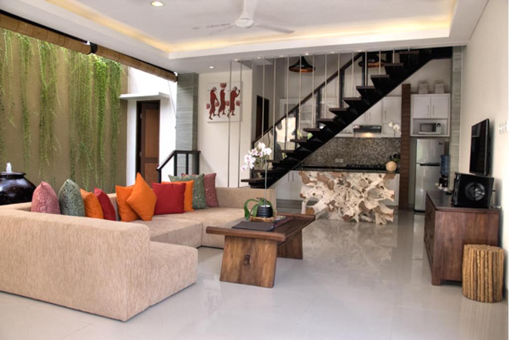 The Kumpi Villas Seminyak Quarto foto